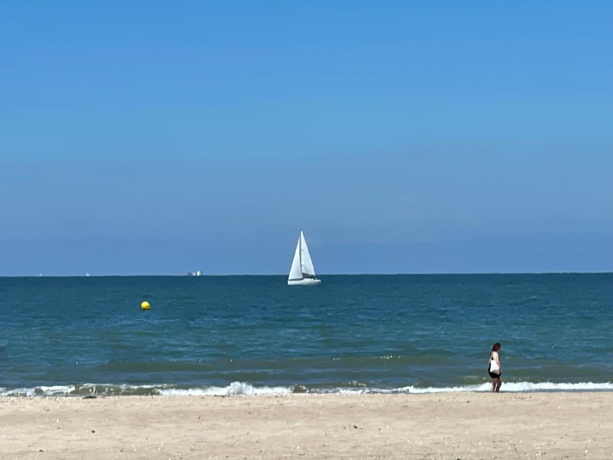 Townhouse Trouville - Appart'Hotel & Studios Bagian luar foto